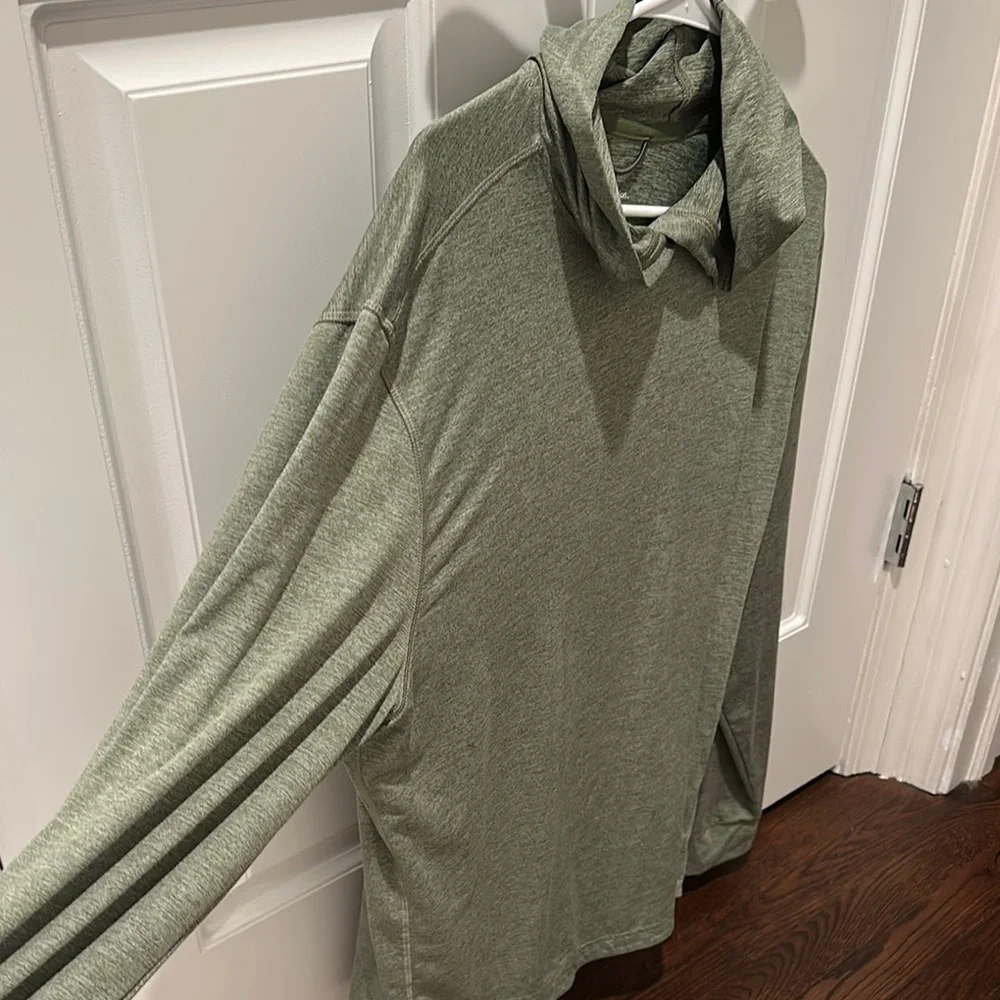 Green All In Motion Large Hooded Long Sleeve - Picture 3 of 4